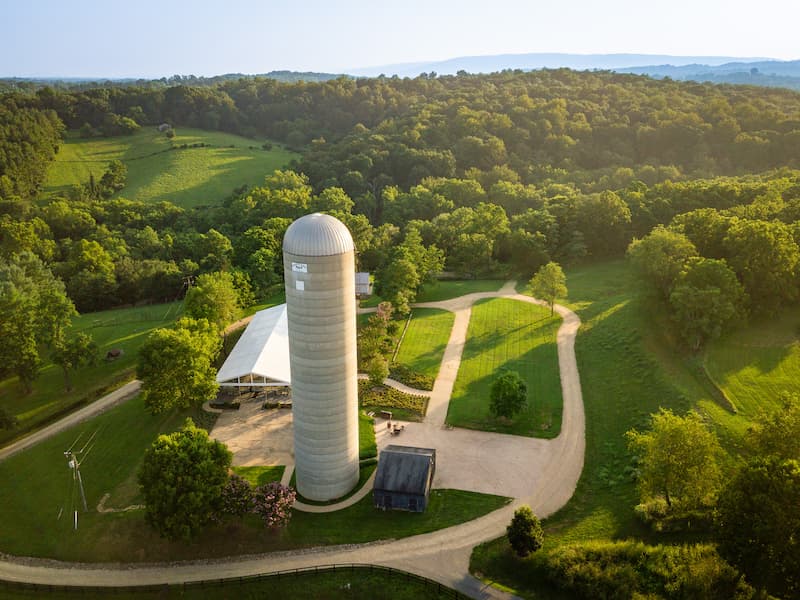 Silo Lounge ceremony setting